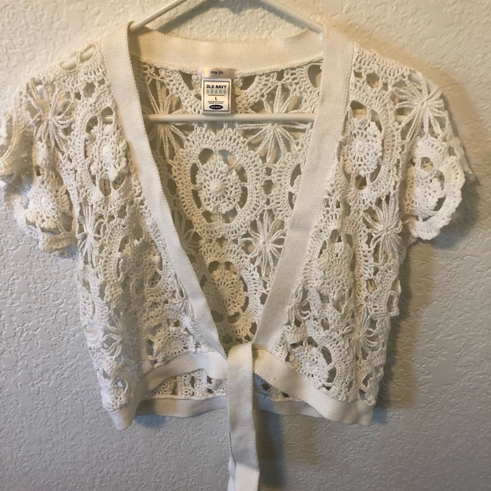 Shoulder sweater